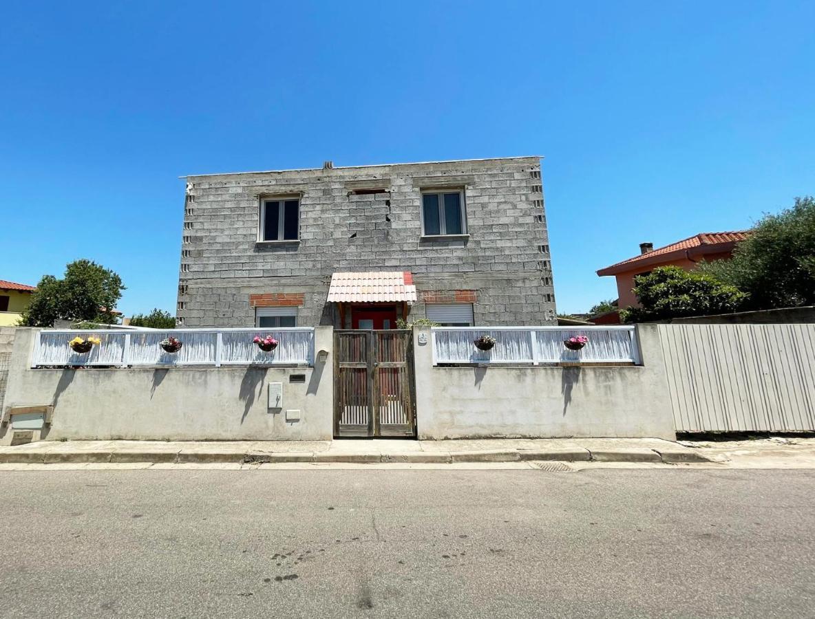 הוילה Baratili San Pietro Casa Di Nelia מראה חיצוני תמונה